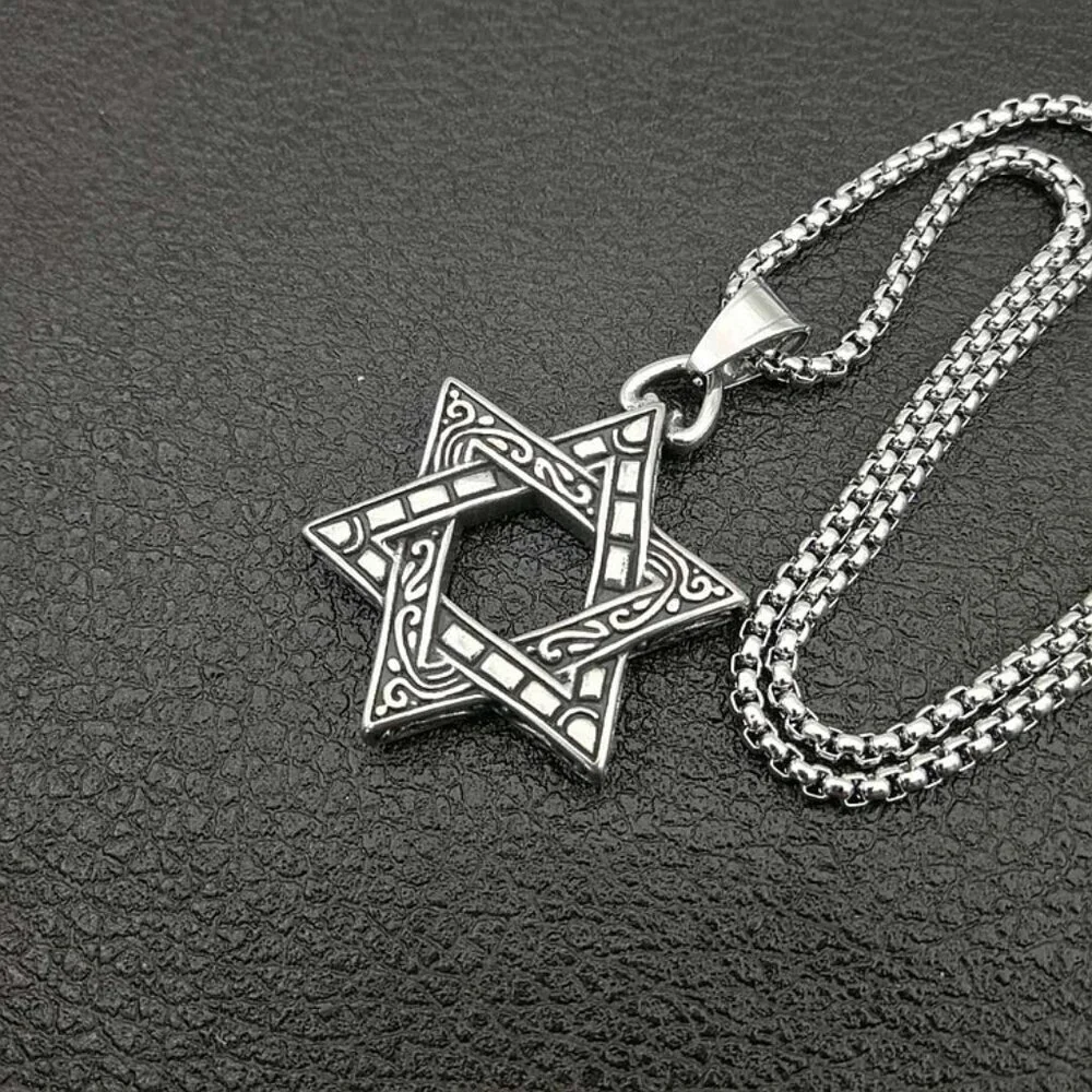 Hollow Retro Trendy Star Necklace for Men, BL55590002